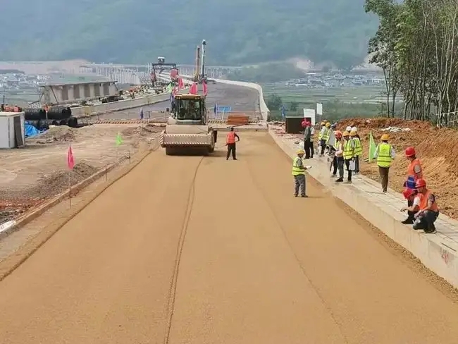 天峻路基工程